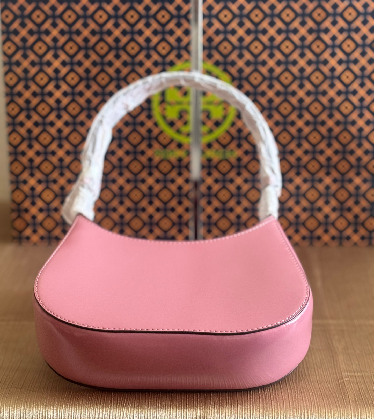 Authentic Brand New Tory Burch Emerson Patent Leather Shoulder Bag in Pink