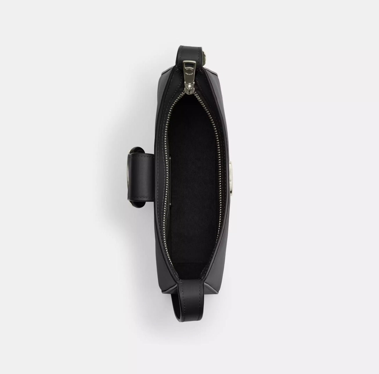 NWT Coach Leather Eliza Shoulder Bag With Zipper Closure in Black