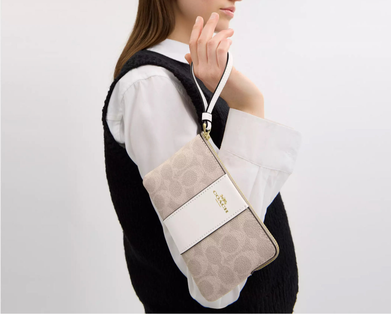 NWT Coach Signature Canvas & Leather Corner Zip Wristlet Wallet
