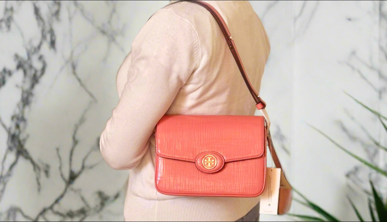 NWT Tory Burch Robinson Crosshatched Medium Convertible Leather Shoulder Bag with Dust Bag