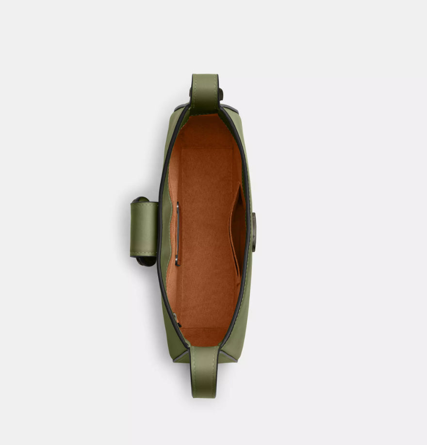 NWT Coach Eliza Leather Shoulder bag With Leather Covered Closure