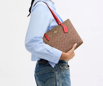 NWT Coach Fiona Zip Tote In Signature Canvas In Tan/Carnation