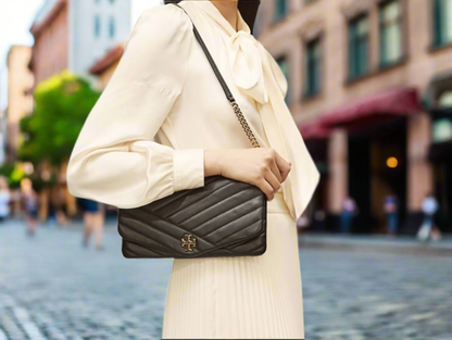 NWT Tory Burch Kira Chevron Leather Clutch In Black With Dust Bag & Box