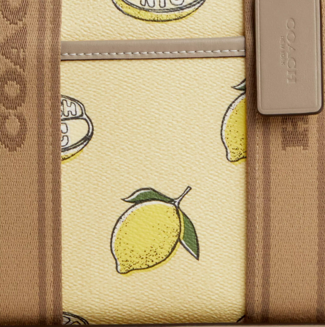 【国内発送】Smith Tote Bag 24 With Lemon Print COACH® Outlet | Smith Tote Bag 24 With Lemon Print