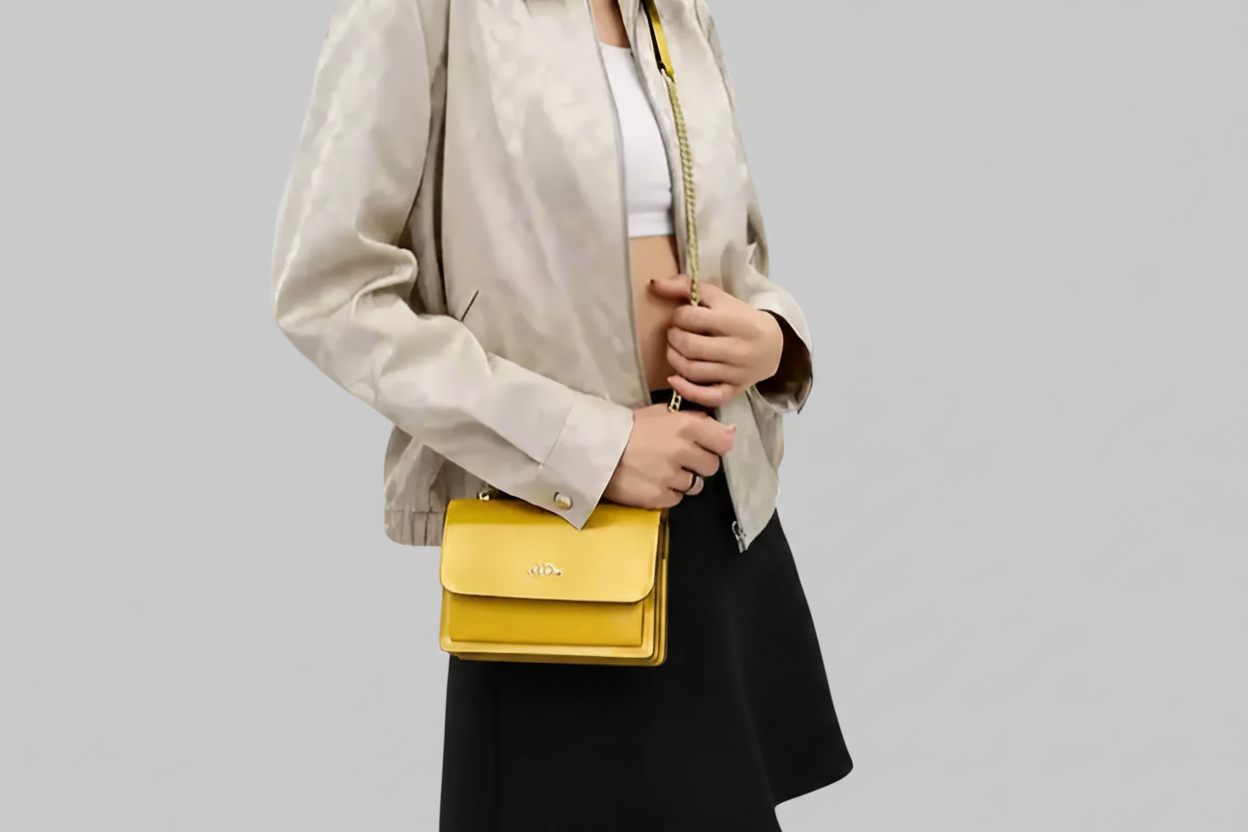 NWT Coach Mini Klare Crossbody Bag In Patent & Smooth Leather Gold/Gold