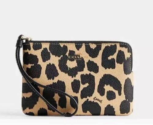 NWT Coach Corner Zip Wristlet Wallet With Leopard Print