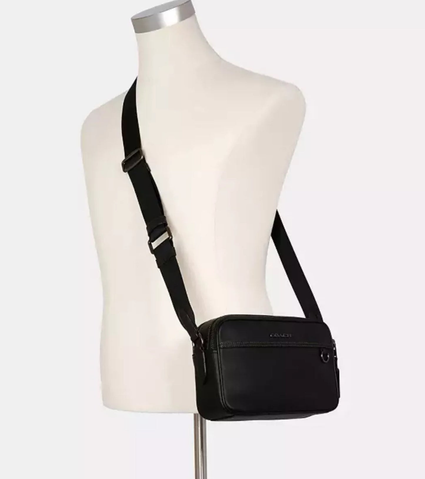 Coach Graham Crossbody Bag In Smooth Calf Leather- Black